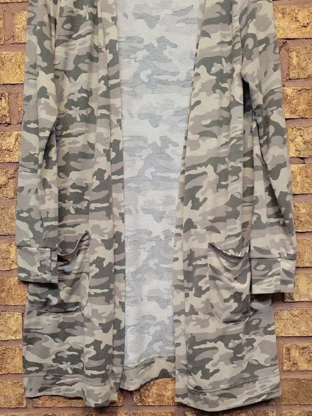 Tickled Teal Women's Camo Open-Front Cardigan Size Large Stretch